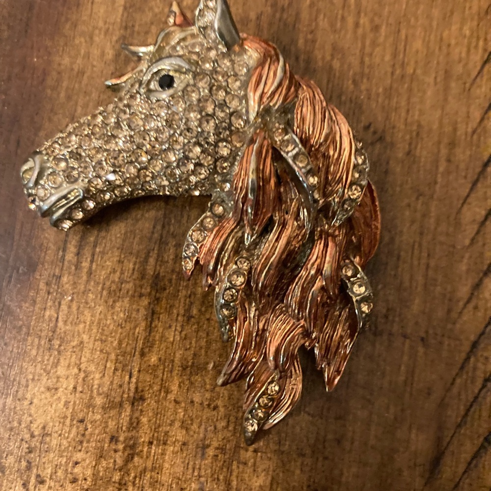 Rhinestones Sparkling Horse Head Brooch